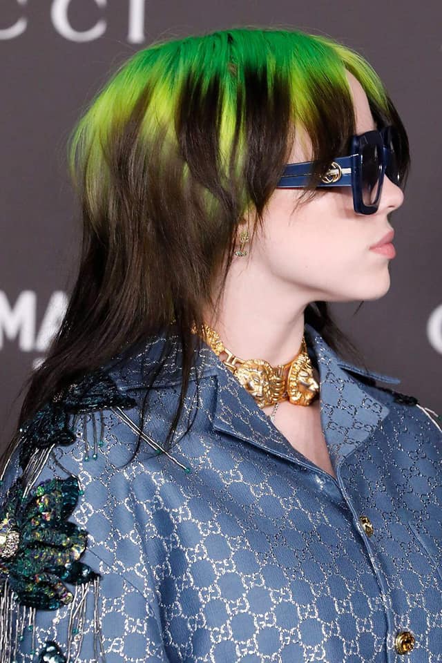 Cutting your own hair at home needs you to be decisive and 'brave' in the scissors nose.  Photo: Singer Billie Eilish