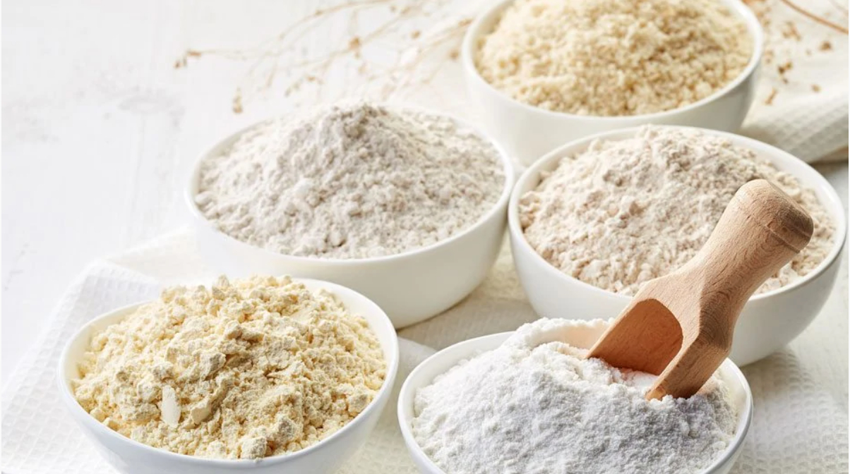 Mix flour with white flour.