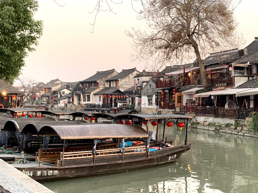 Most of the streets of the old town are built along the Beijing-Hangzhou canal.