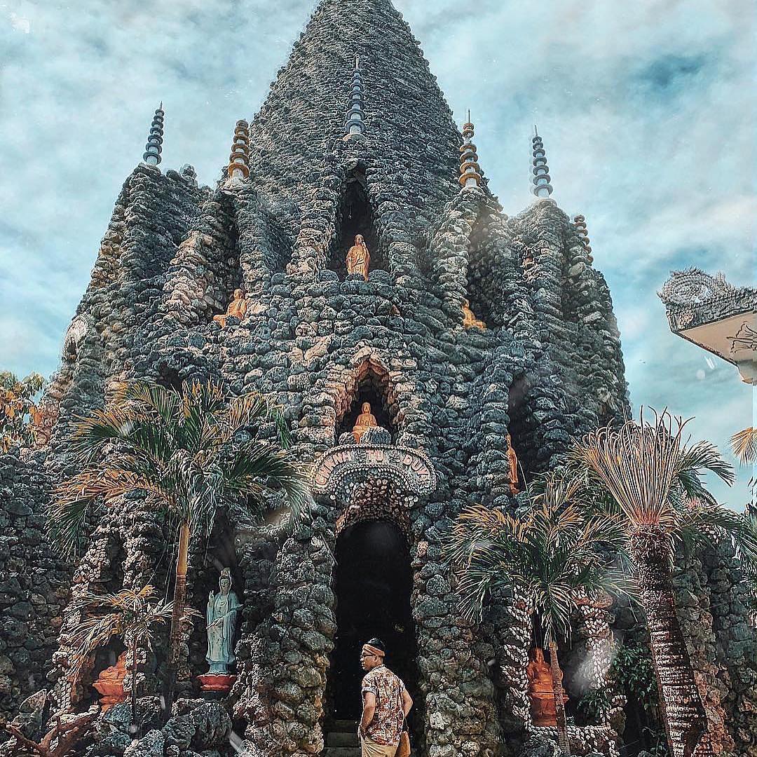 The unique Bao Tich Tower of Oc Pagoda is the check-in point of many young people.  Photo: @cuongkhii