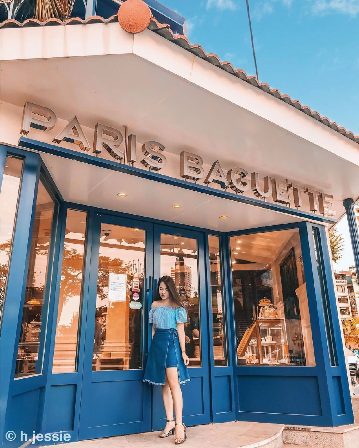 One of the branches with the most unique view of Paris Baguette.  Photo: @h.jessie_.  .